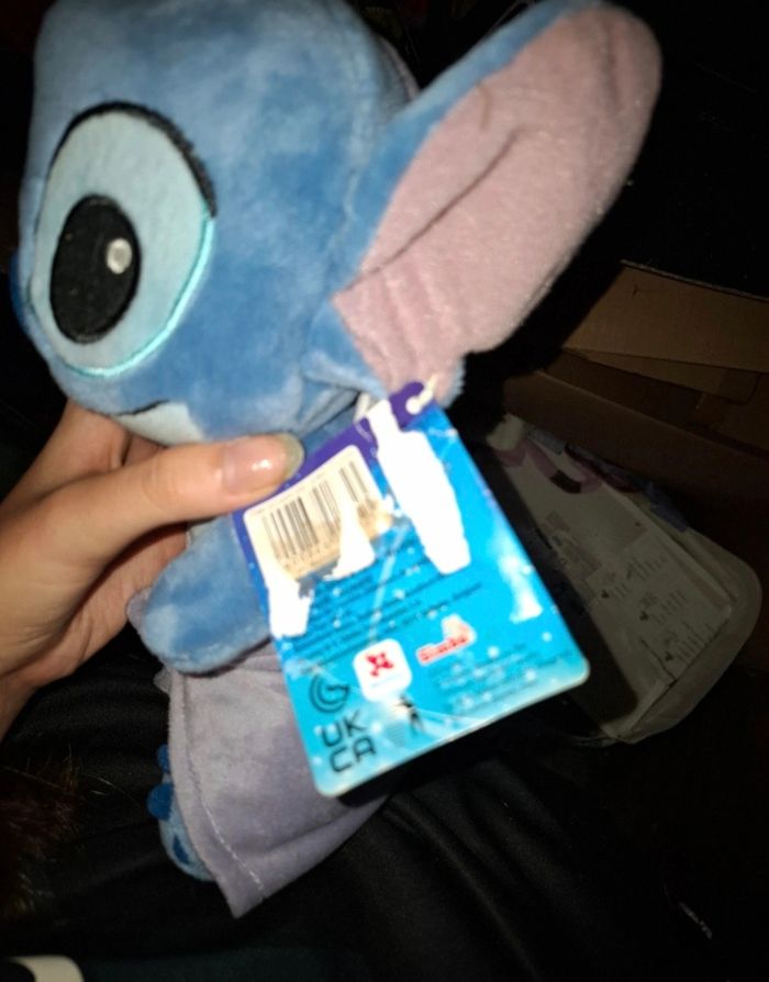 Peluche Stitch dans sa couverture - photo numéro 2