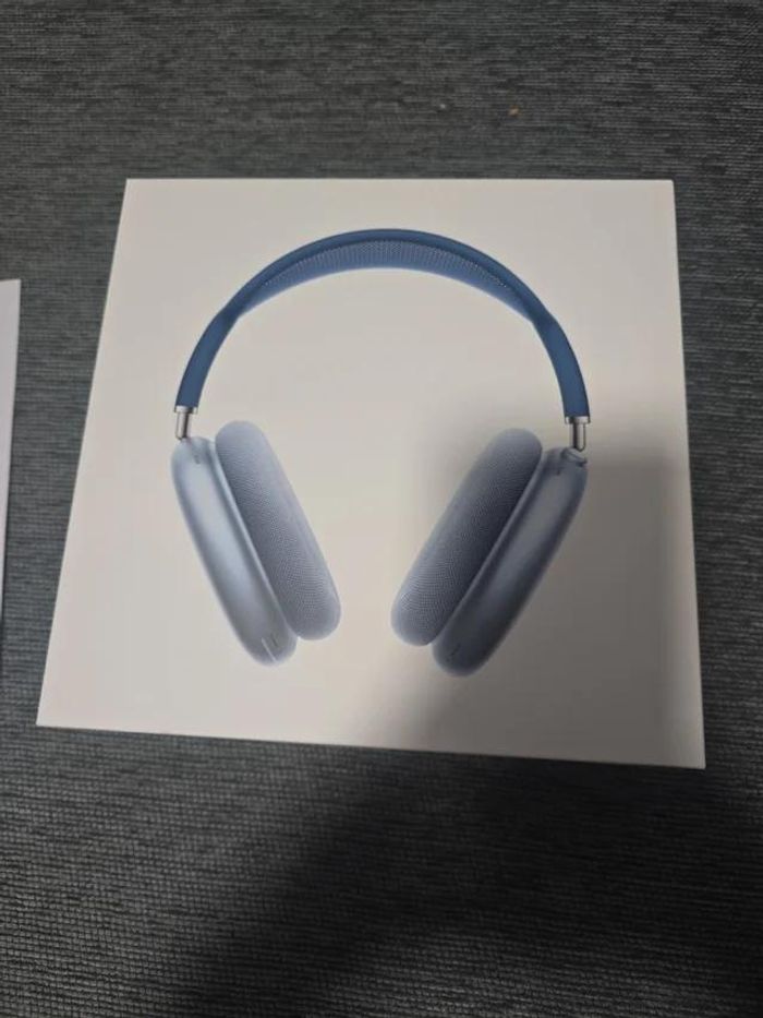 Airpod max. avec facture d'achat - photo numéro 3