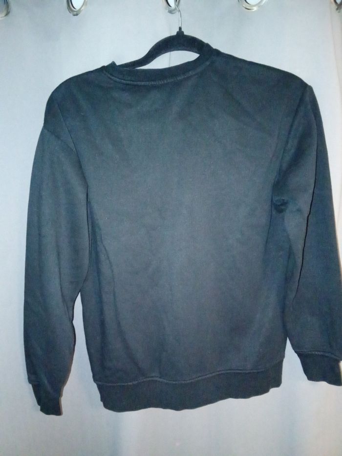 Pull noir - photo numéro 2