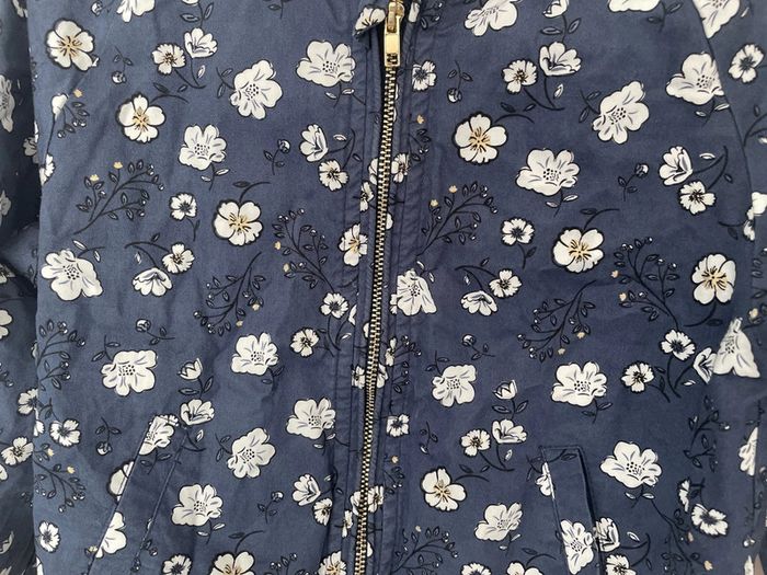 Veste bombers fille tape à l’œil  6 ans. Couleur marine et fleurs - photo numéro 2