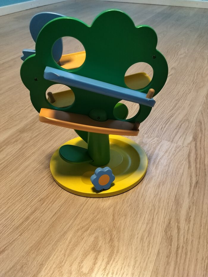 Jouet d'éveil et de manipulation en bois - photo numéro 2