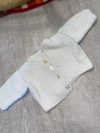 Gilet blanc en point de riz – Fait main