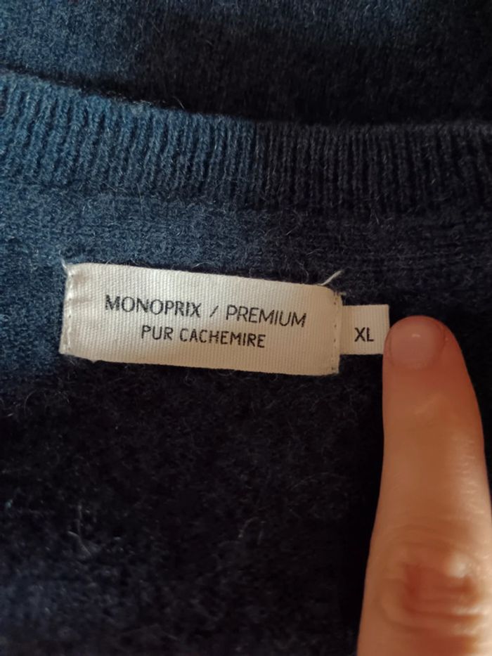 Pull bleu col V 100% cachemire Monoprix - photo numéro 6