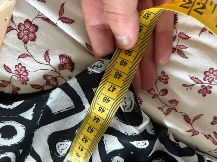 robe noir et blanche à motifs baroque avec ceinture - Classic tricot taille s/m - photo numéro 8