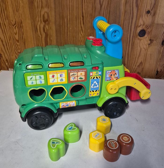 Porteur vtech Maxi camion poubelle recyclo'formes