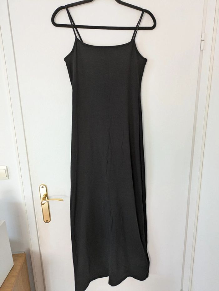 Robe longue a fines bretelles en coton