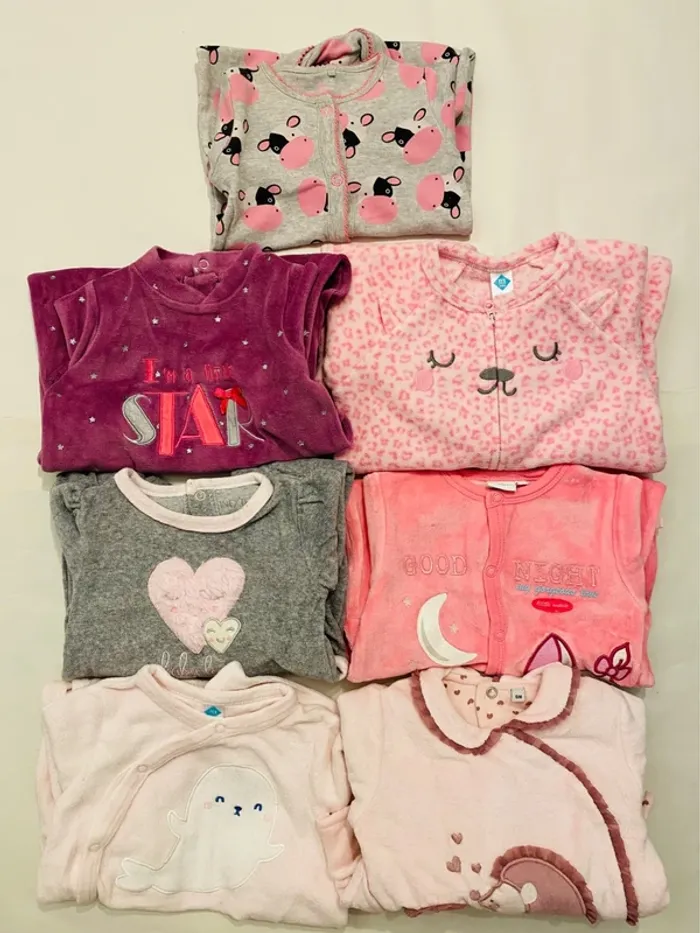 Lot 7 pyjamas fille taille 6 mois