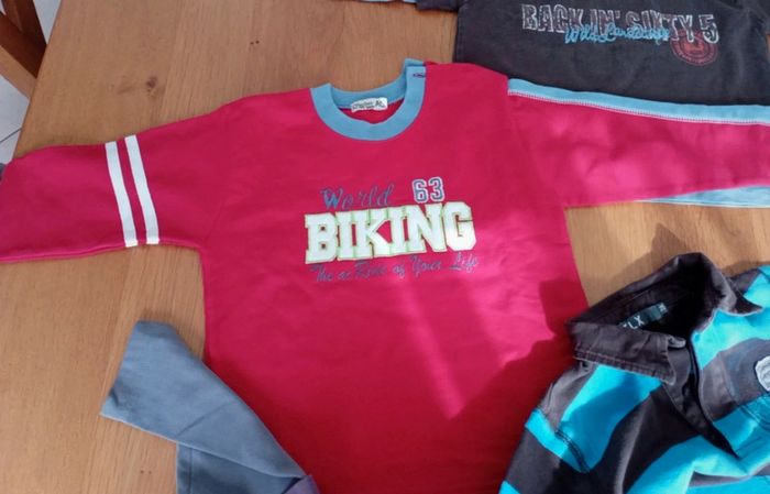 Lot de 3 t-shirts manches longues et 1 polo taille 3 ans en bon état - photo numéro 4