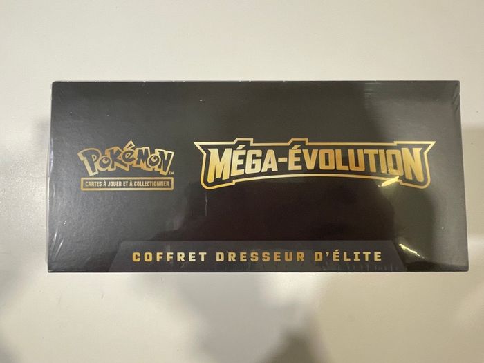 Pokémon Coffret Dresseur d’élite ETB Mega Évolution Lucario