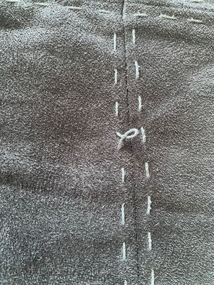 Plaid en Alcantara noir et deux coussins  Zoeppritz - photo numéro 9