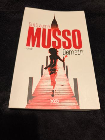 Livre Musso "Demain"