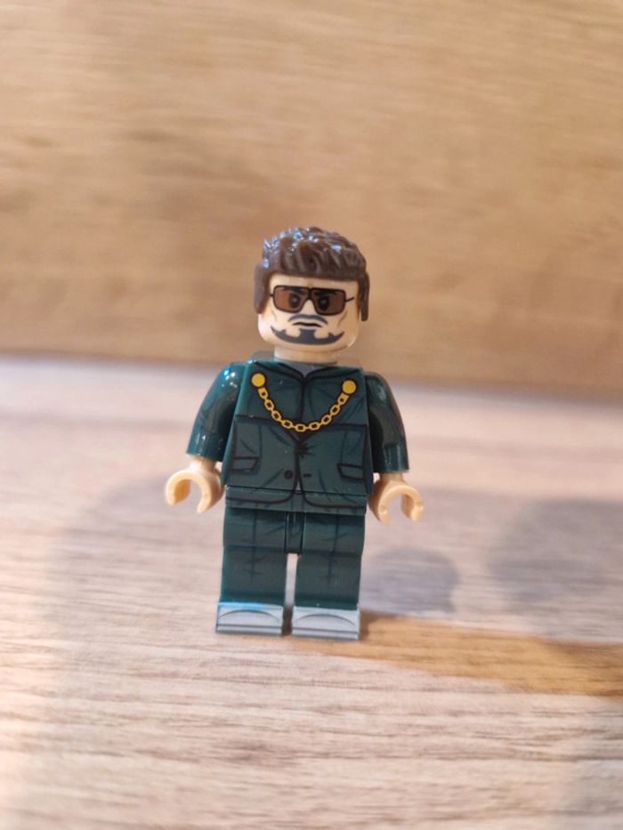 Figurine type lego Dr Doom Marvel - photo numéro 2