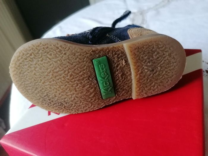 Chaussures montante kickers taille 23 - photo numéro 3