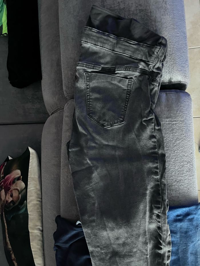 Pantalon grossesse - photo numéro 3