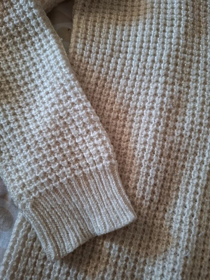 Pull cache cache - photo numéro 2