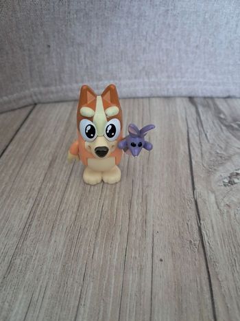 Rare ! Figurine bingo, sœur de bluey et sa marionnette doudou bob le bilby