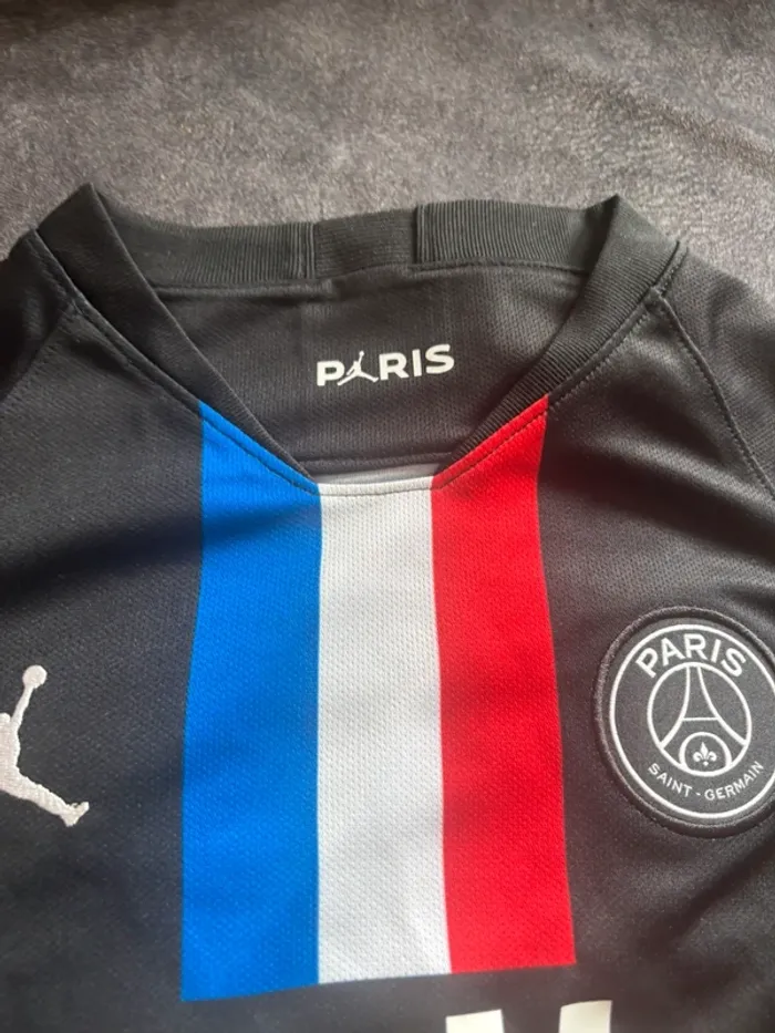 Maillot Jordan PSG 2019/20 Stadium Fourth authentique Enfant Taille S – Neuf avec étiquette - photo numéro 5