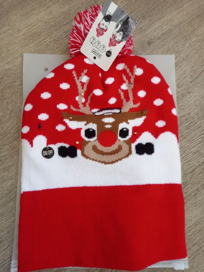 Bonnet lumineux Noël 2 dès 5 à 8 ans neuf avec étiquette - photo numéro 3