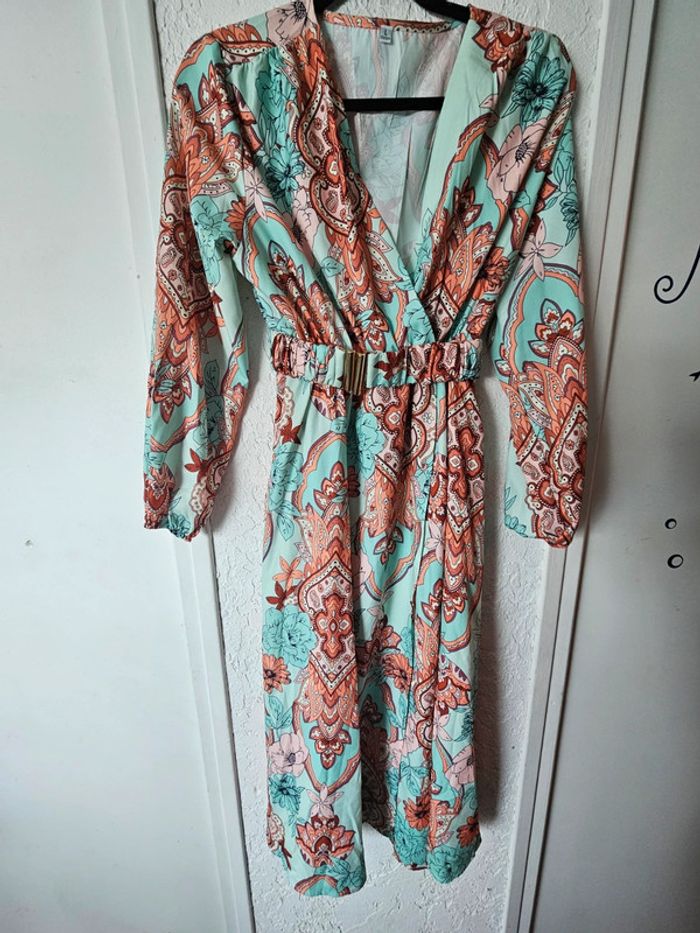 Robe femme fluide motif floral avec ceinture
