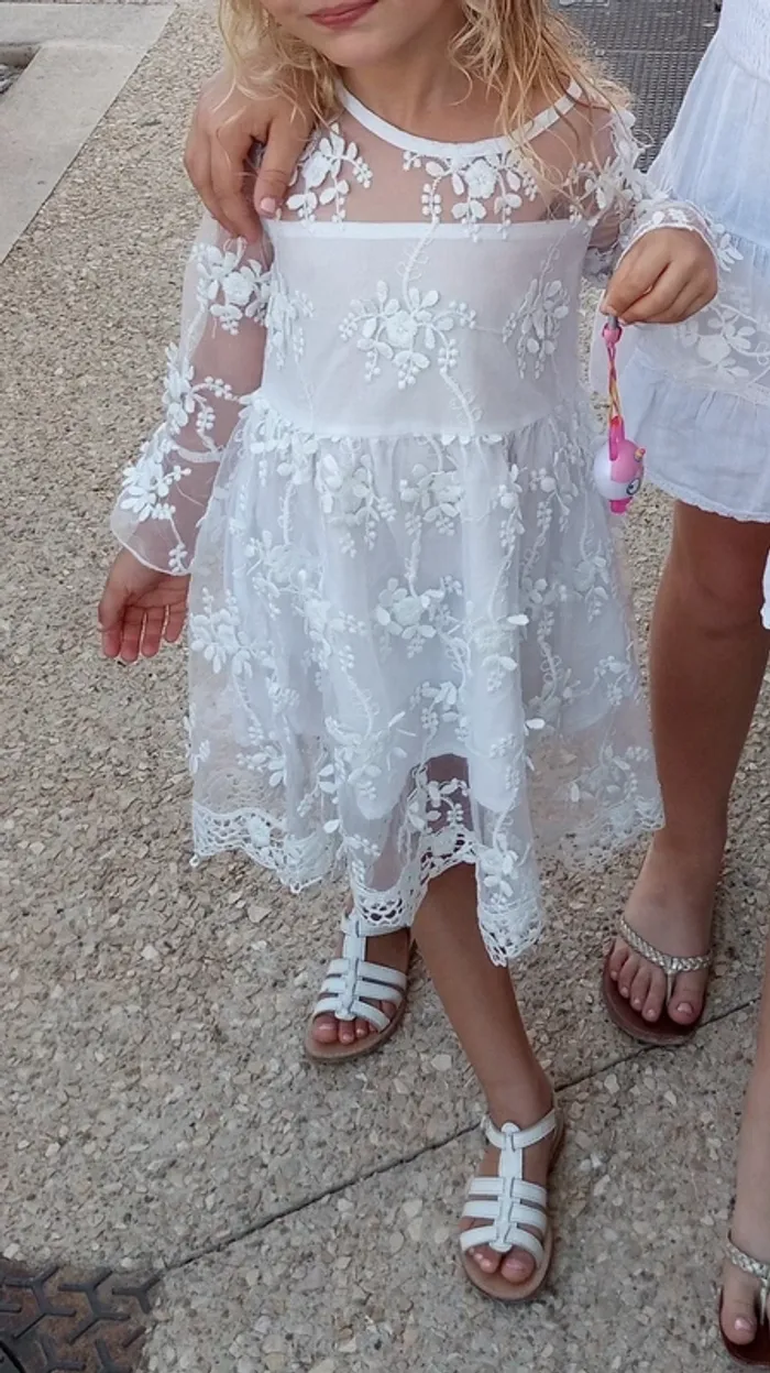Robe de cérémonie 6 ans - photo numéro 5