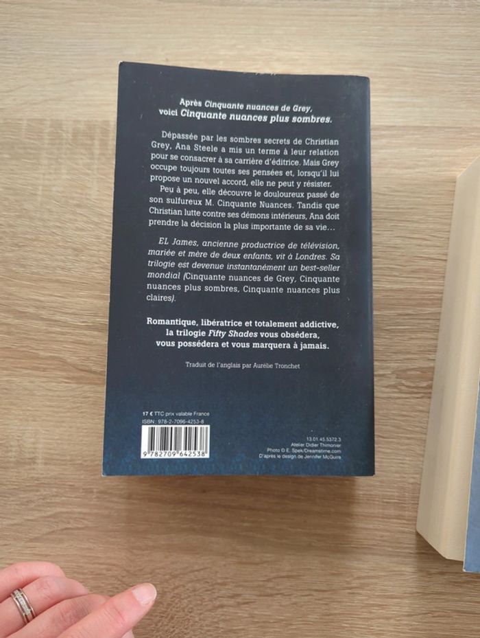 Lot de 2 livres 50 nuances de grey - photo numéro 3