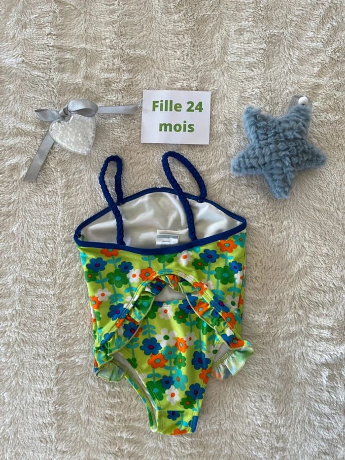 Superbe maillot de bain 24 mois - photo numéro 3