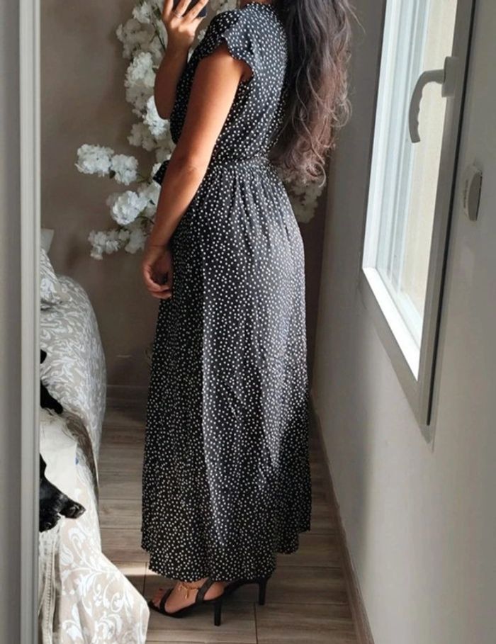 Robe longue noire - photo numéro 3