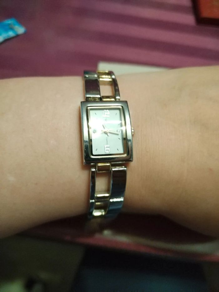 Petite montre femme - photo numéro 2