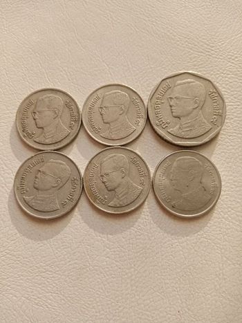 Un lot de pièces Thaïlandaises (baht)