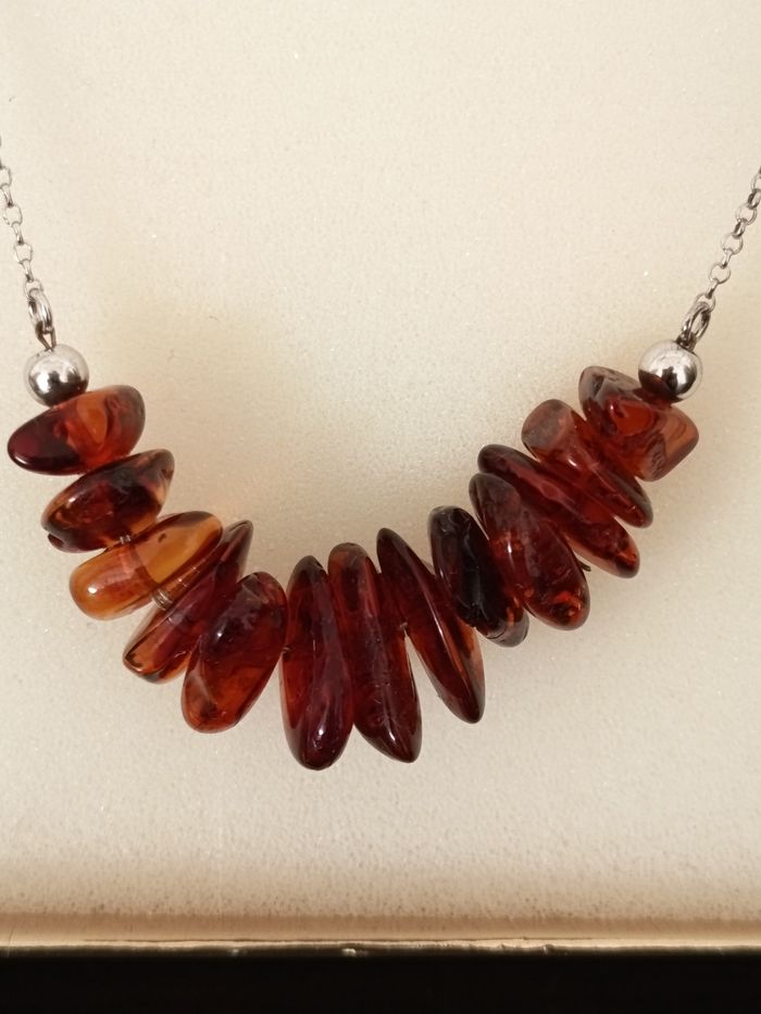 Collier argent et ambre. - photo numéro 2