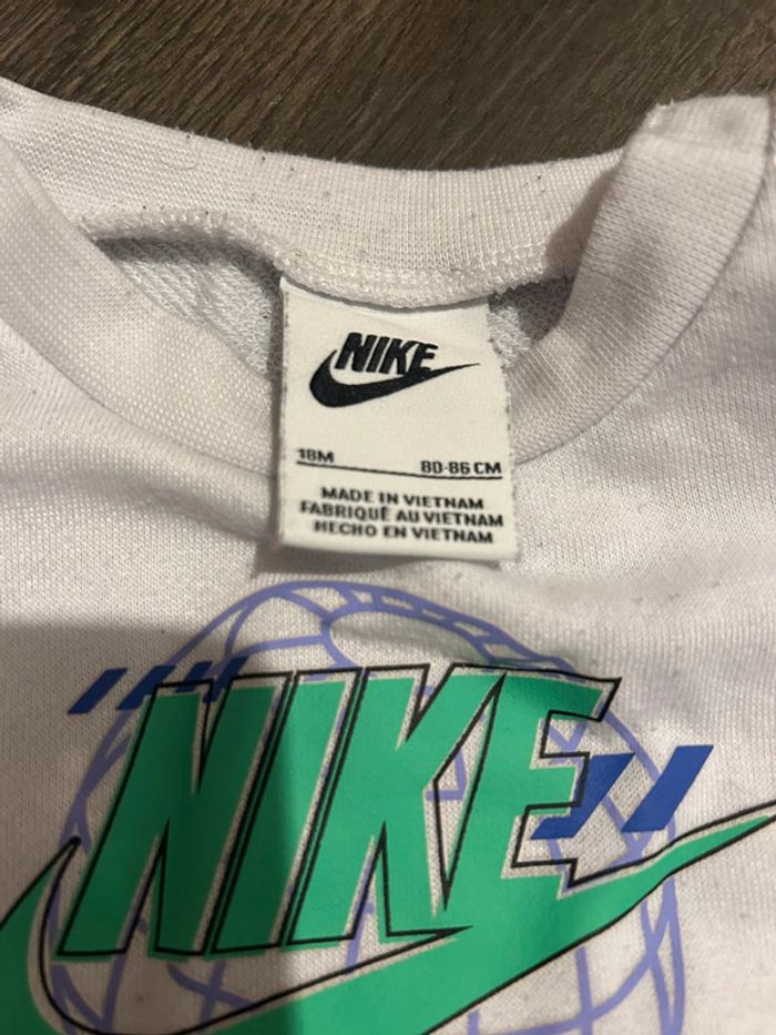 Ensemble Nike 18 mois - photo numéro 2