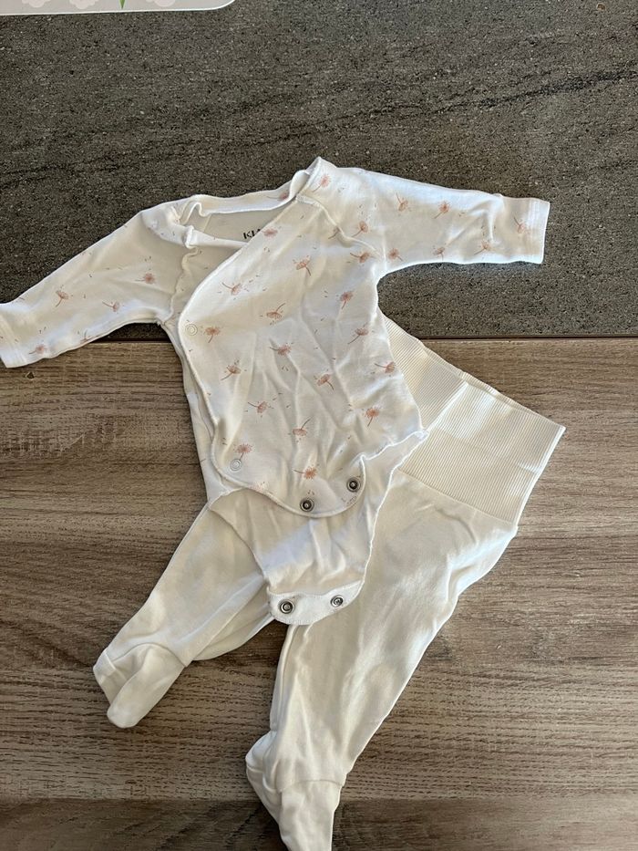 Lot vêtement 1 mois - photo numéro 5