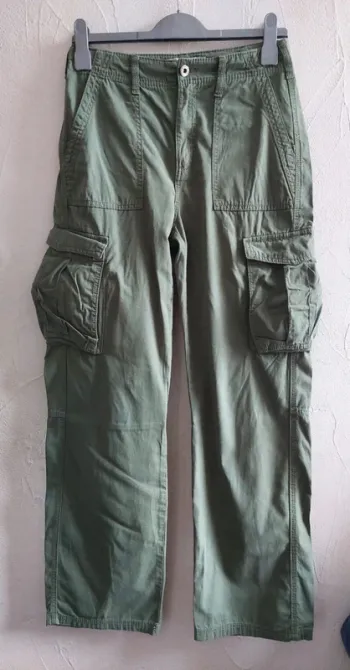 Pantalon cargo straight vert Taille 36 Bershka