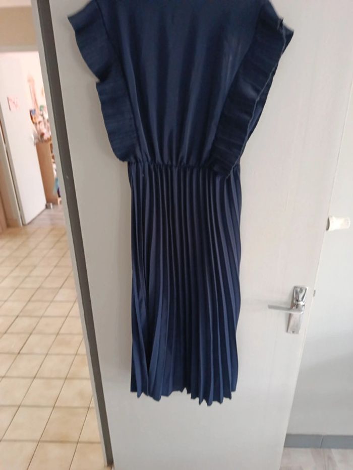 Robe soirée bleu marine - photo numéro 4
