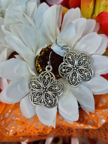 Boucles d oreilles vintage argentées