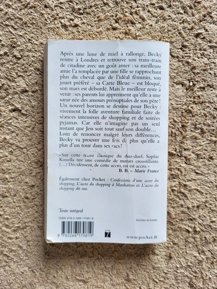 Lot de 2 romans de Sophie Kinsella : L'accro du shopping a une sœur et Samantha bonne à rien faire - photo numéro 3