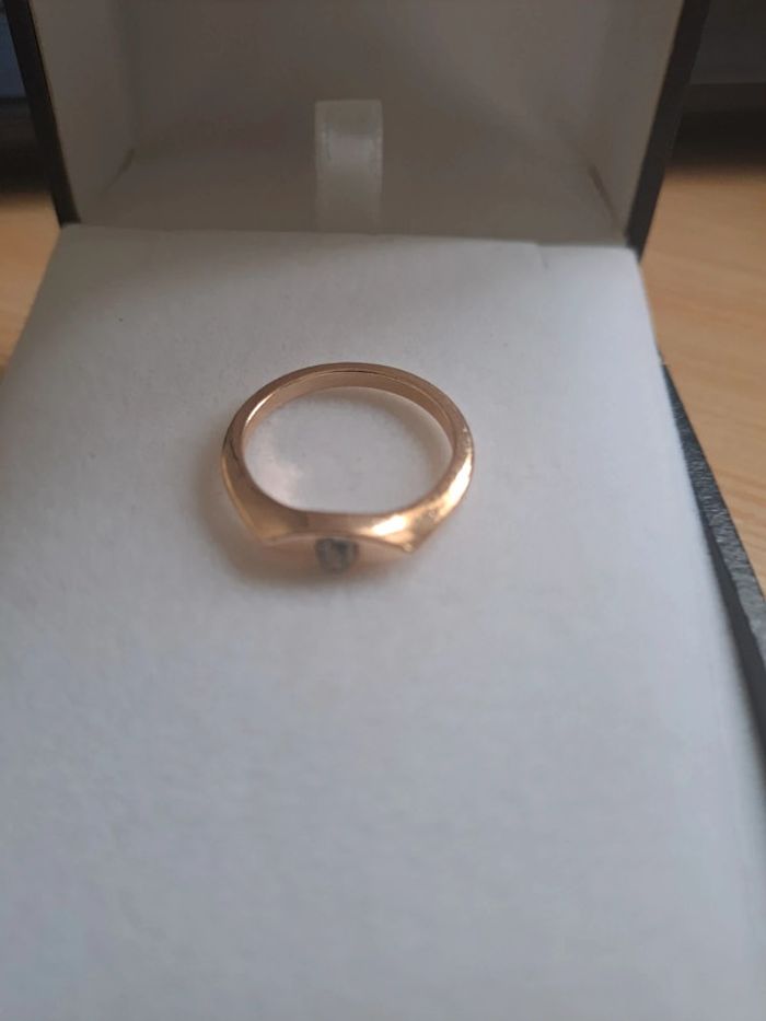 Bague couleur or avec strass
