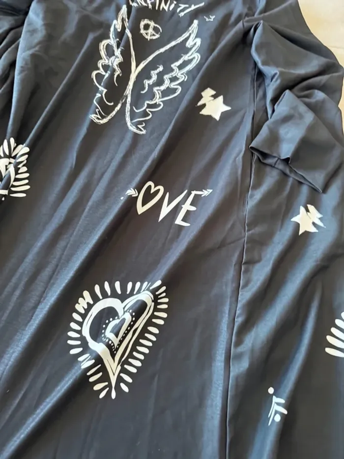 Kimono randy Long noir Angel infinity Mino Du sud, neuf taille M/L - photo numéro 5