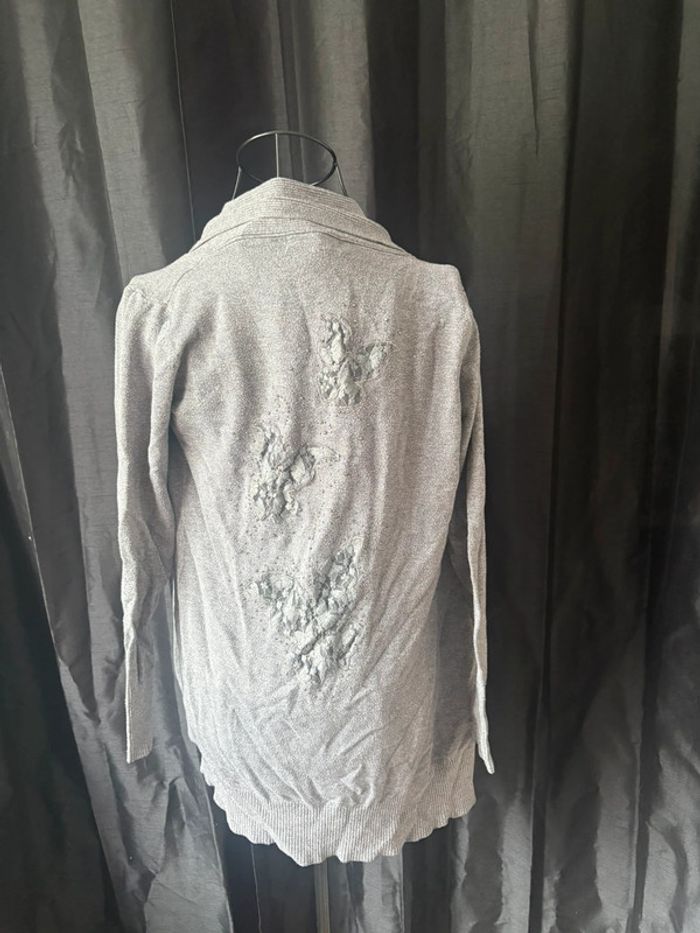 Joli gilet papillons dentelle – Queens – Taille unique