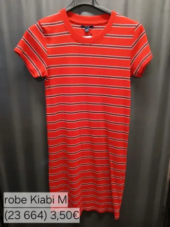 23664 robe rouge femme M kiabi