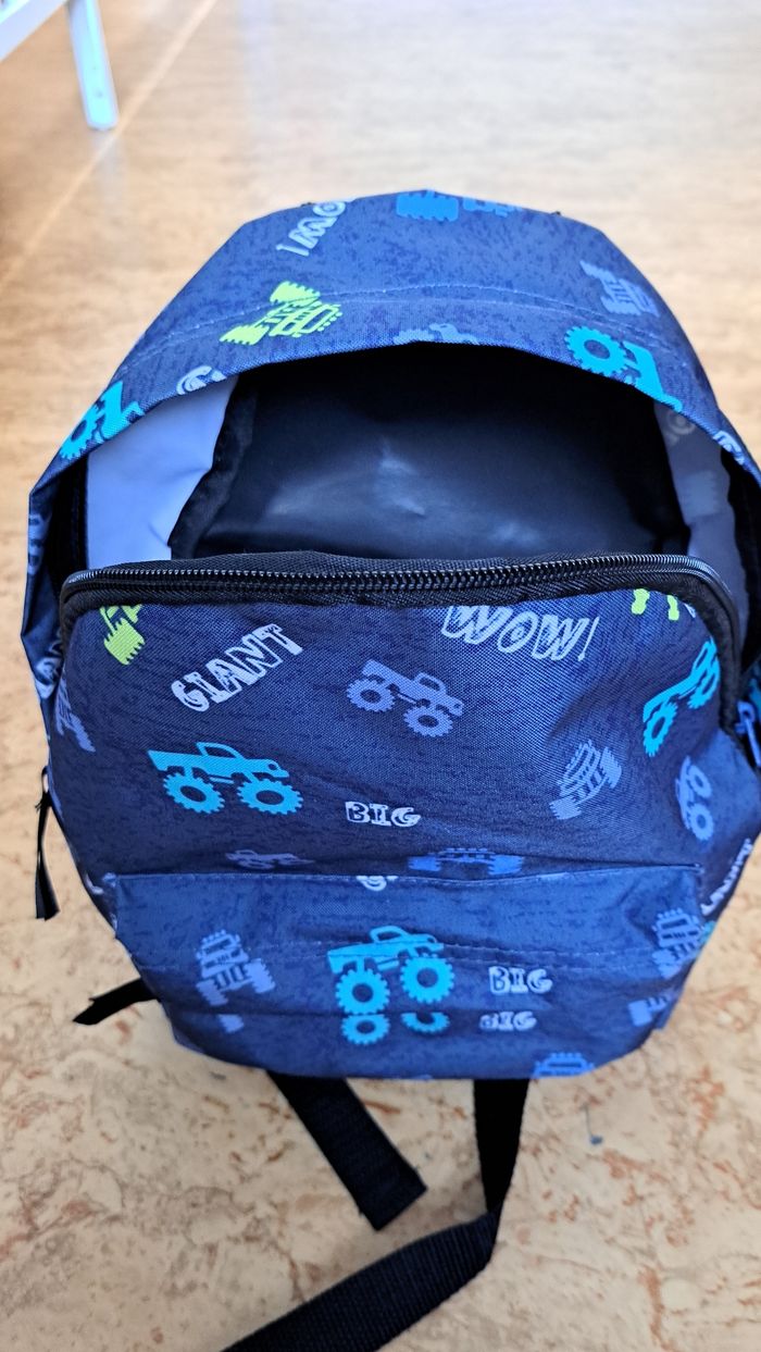 Petit sac à dos monster trucks - photo numéro 2