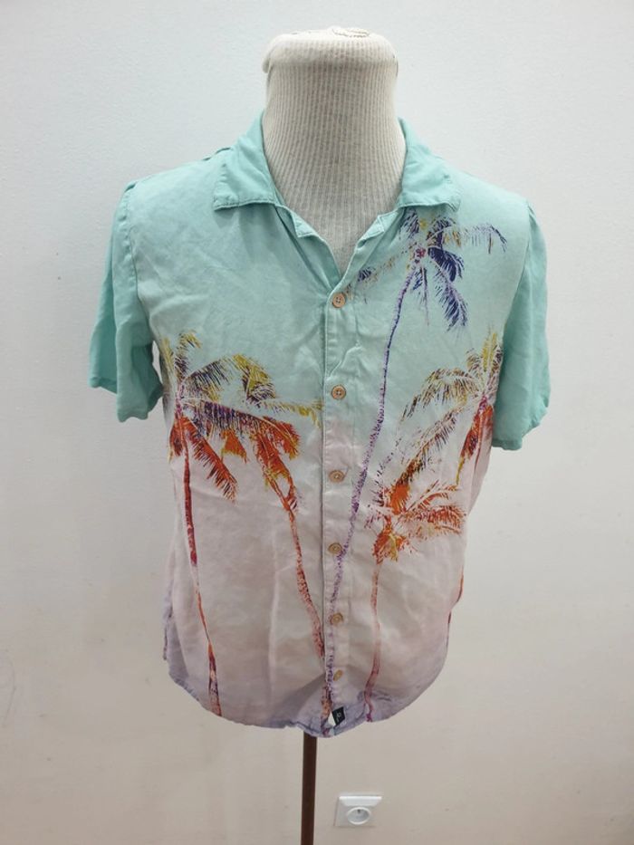 18B- chemise hawaïenne