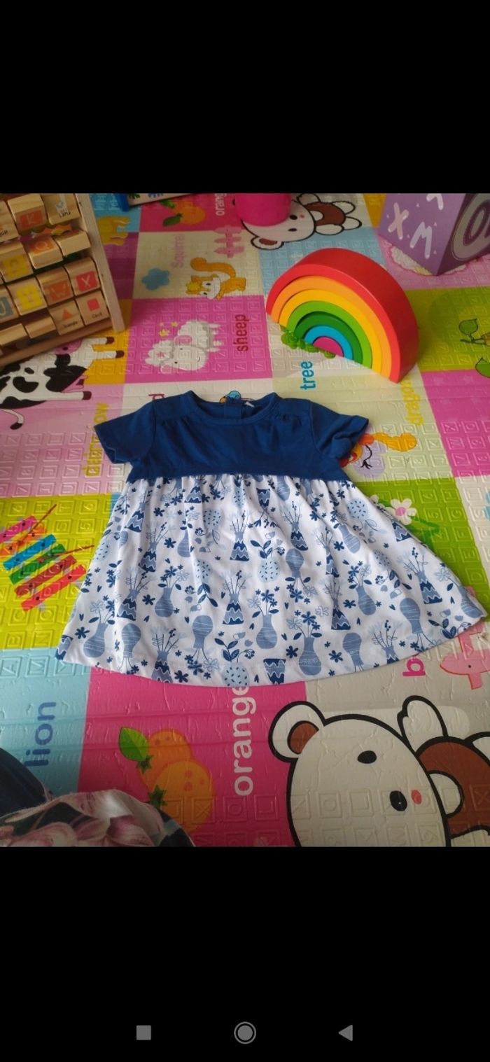 Lot 4 robes - photo numéro 2