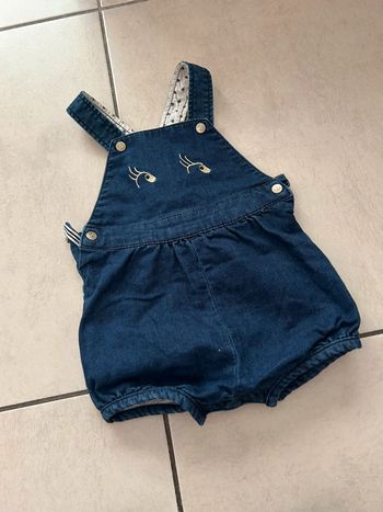 Combi short petit bateau en jeans taille 12 mois