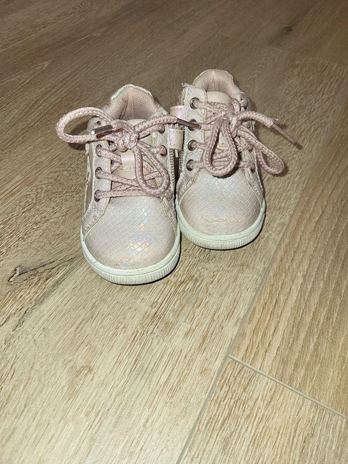 Chaussures taille 20