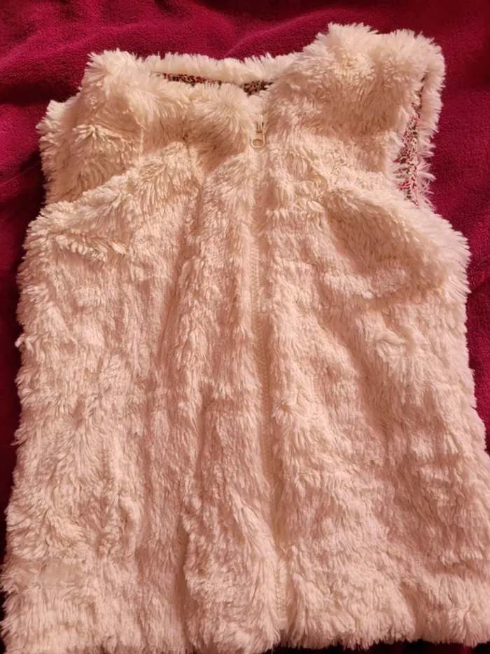 Gilet fausse fourrure