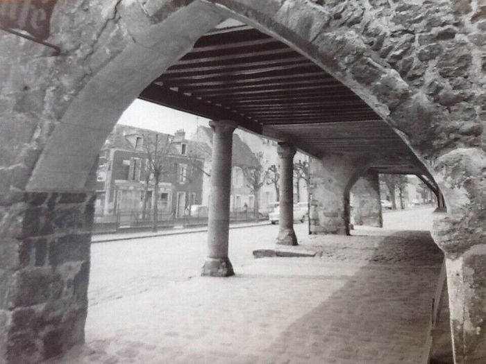 Photographie Etampes (Essonne) Les Piliers Place Saint-Gilles - photo numéro 3