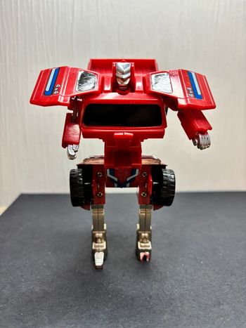 Figurine robot bandai gobots rouge