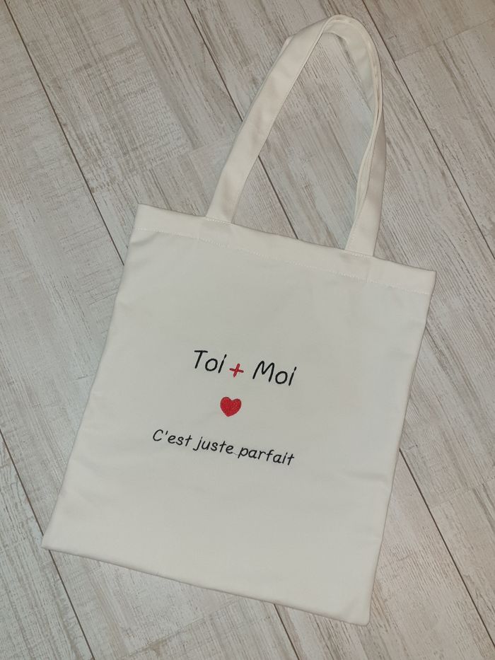 Tote bag brodé Toi +moi ❤