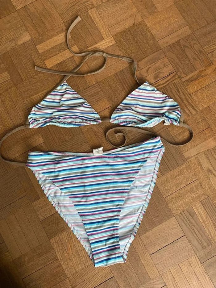 Maillot de bain 2 pièces taille 44 rayé bleu rose et marron